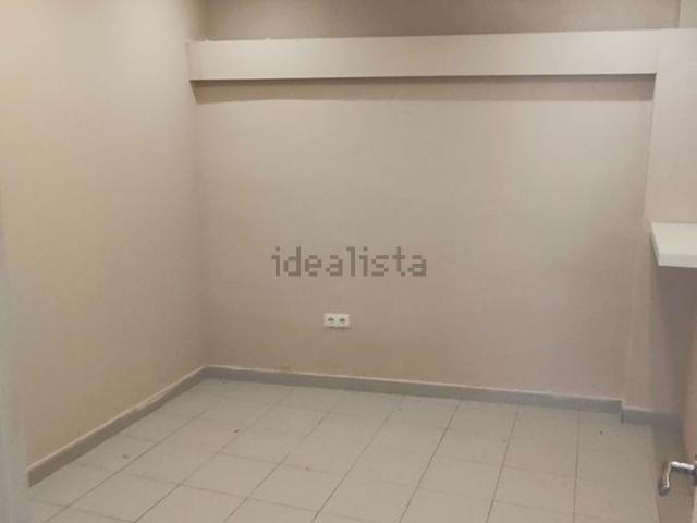 Local, Nerja