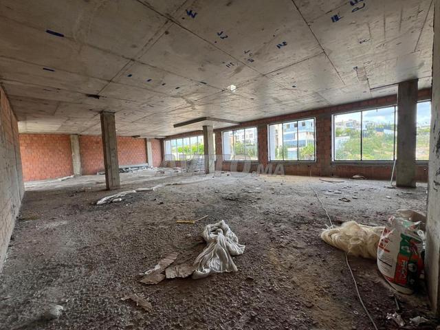 Local neuf 200 m² Bouskoura, Ville verte