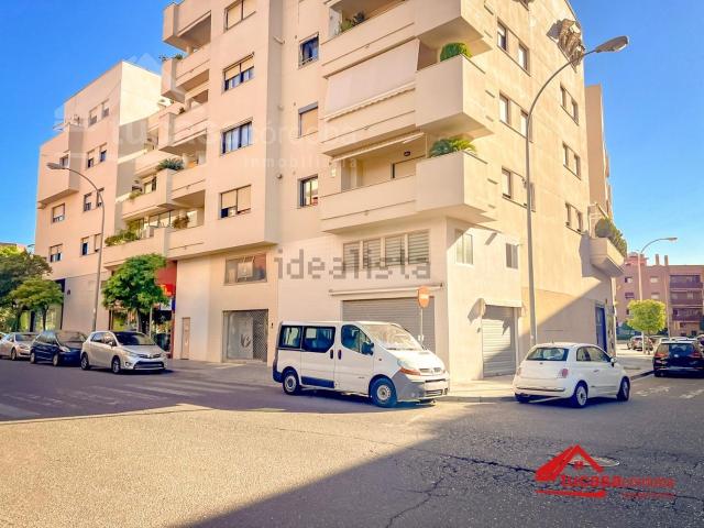 Local, Noreña Turruñuelos, Córdoba