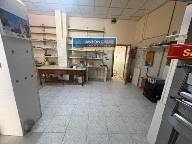 Local, Novelda