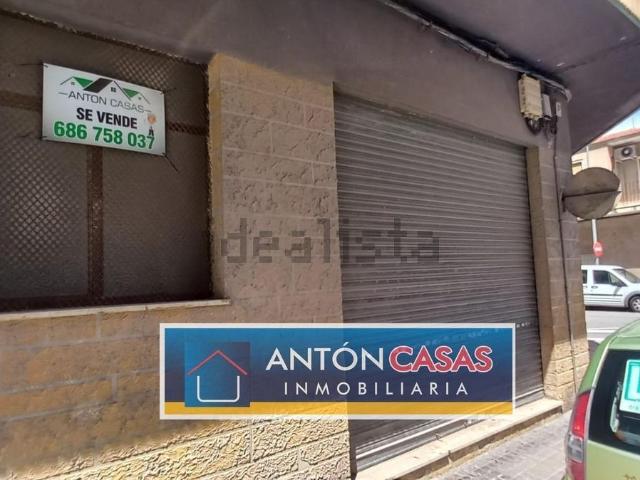 Local, Novelda