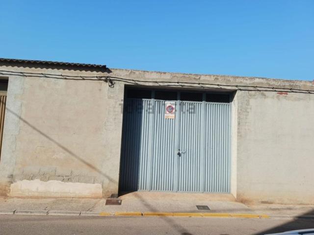 Local, Nules