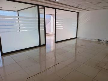 Local o Casa comercial en Arriendo en La Reina 4 dormitorios 5 baños