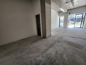Local o Casa comercial en Arriendo en Las Condes 2 baños