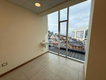 Local o Casa comercial en Arriendo en Puerto Montt 3 dormitorios 2 baños