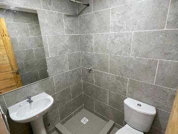 Local o Casa comercial en Arriendo en Yerbas Buenas 4 baños