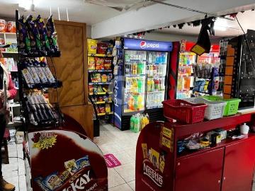 Local o Casa comercial en Venta en Colina 1 baño