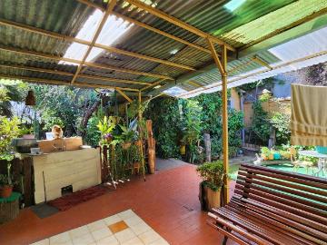 Local o Casa comercial en Venta en El Bosque 4 dormitorios 2 baños