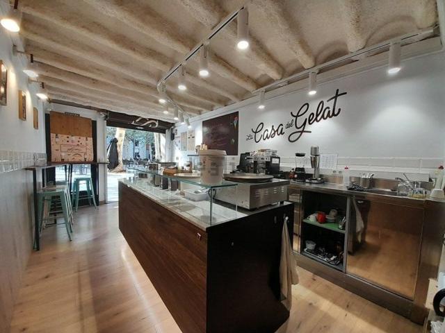 Local, Olot