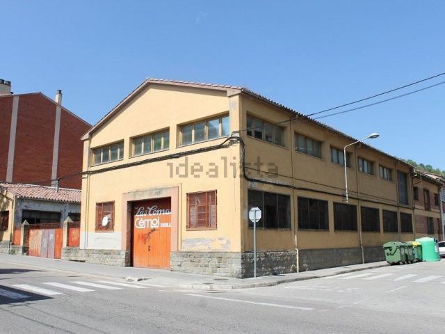 Local, Olot
