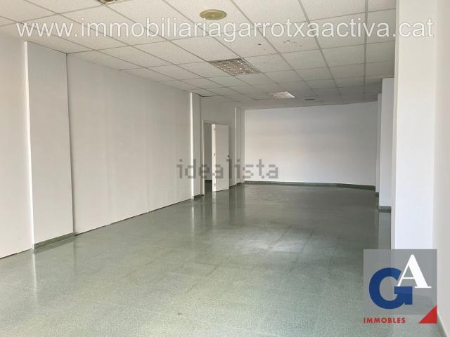 Local, Olot