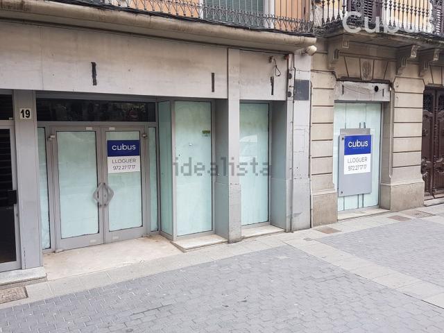 Local, Olot