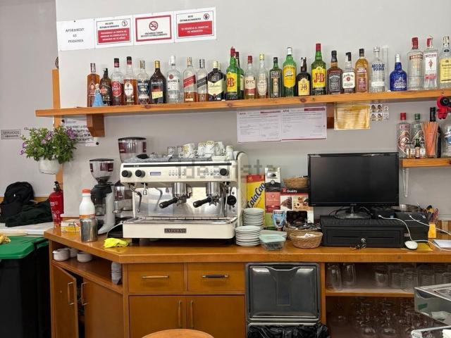 Local, Olesa de Montserrat