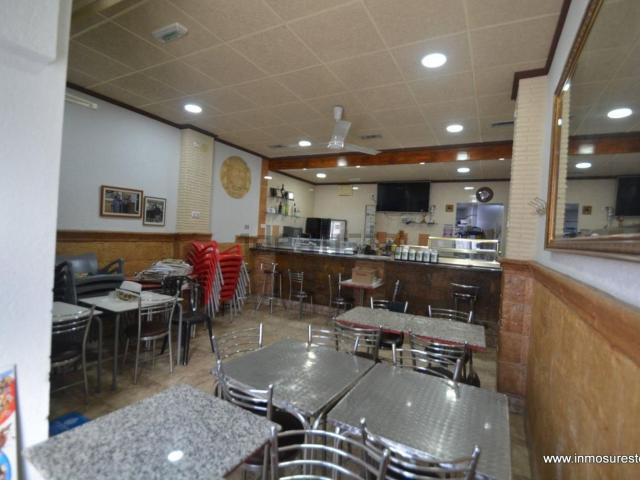 Local, Orihuela