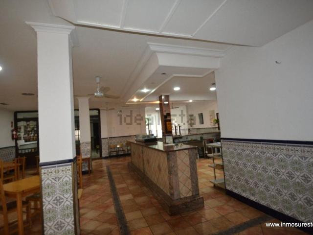 Local, Orihuela
