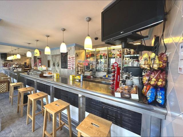 Local, Palamós