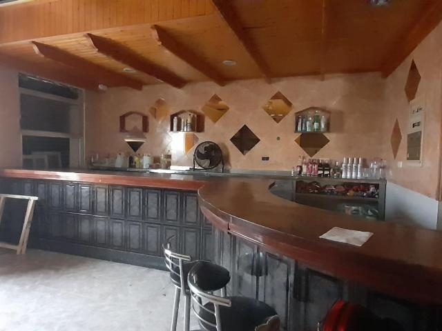 LOCAL PARA BAR EN LAS HORCAS EN ESQUINA