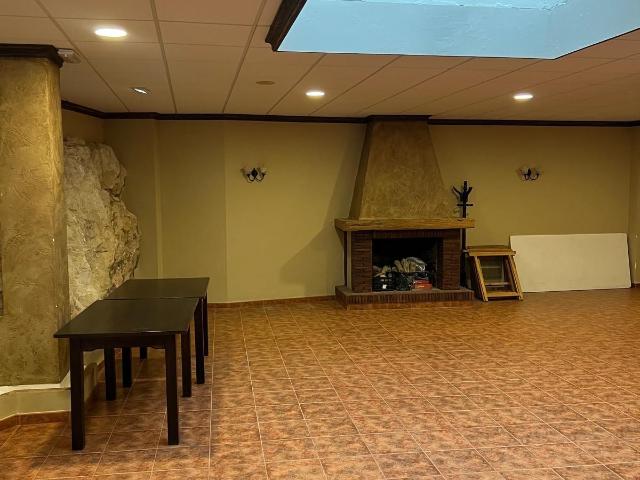LOCAL PARA EVENTOS O NEGOCIO DE HOSTELERIA