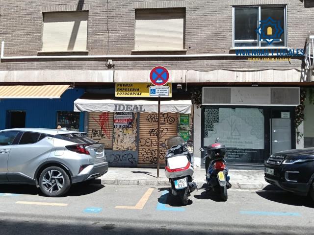 Local para pequeño negocio junto a Camino de Ronda