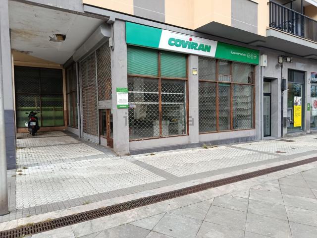 Local, Pasaia