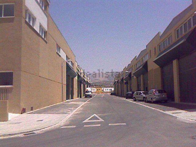 Local, Peligros