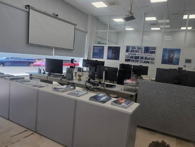 Local, Perchel sur El Bulto, Málaga