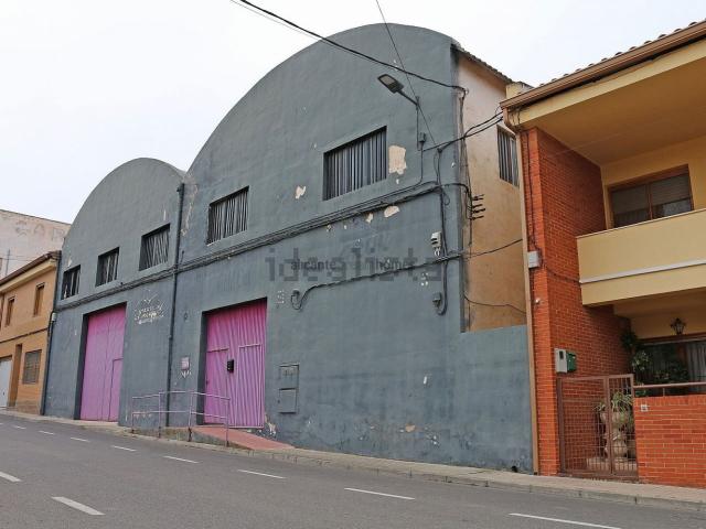 Local, Pinoso