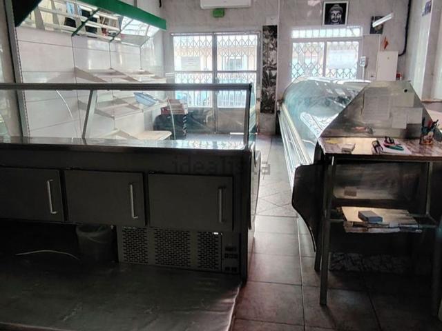 Local, Pilar de la Horadada