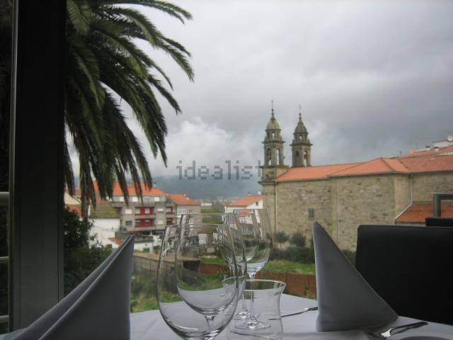 Local, Pontecesures