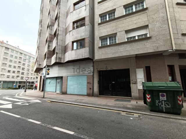 Local, Pontevedra