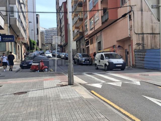 Local, Pontevedra