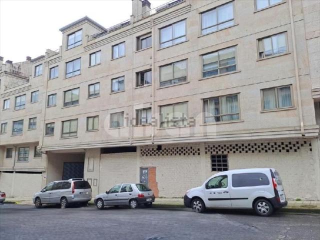 Local, Pontevedra