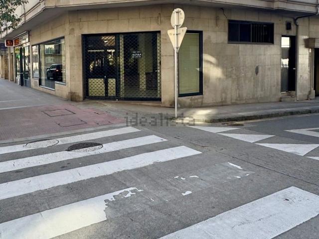 Local, Pontevedra