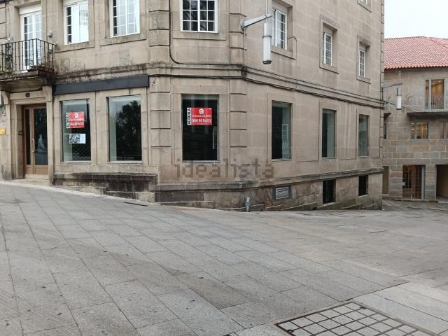 Local, Pontevedra