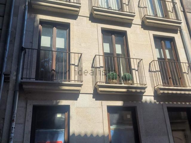 Local, Pontevedra