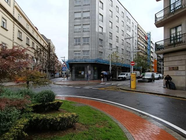 Local, Pontevedra