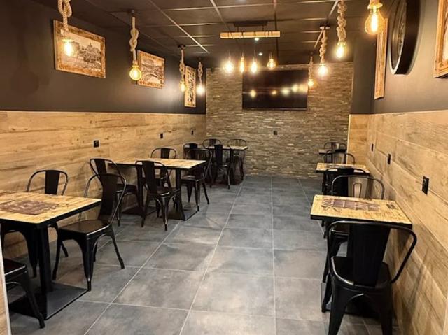 Local pour activitée commerciale / Tours 37