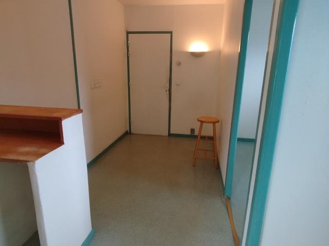 LOCAL pour CABINET MEDICAL A VENDRE 53M2