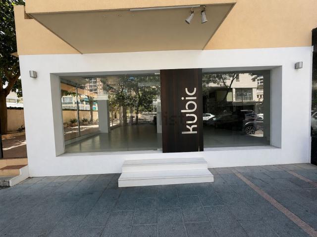 Local, Playa de la Fontanilla, Marbella