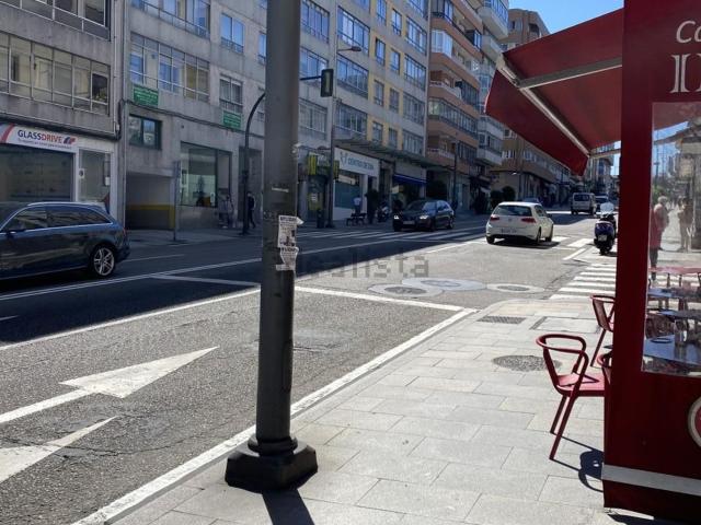 Local, Plaza de la Industria, Vigo