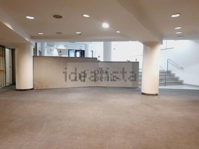 Local, Plaza España Corte Inglés, Vigo