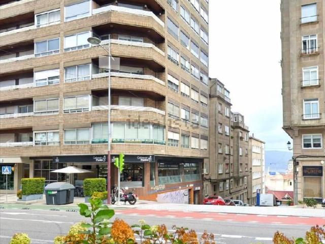Local, Plaza España Corte Inglés, Vigo