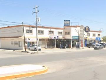 Local planta alta sobre calzada gomez morin 600 mts