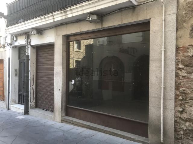 Local, Plasencia