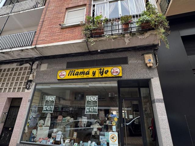 Local, Plasencia