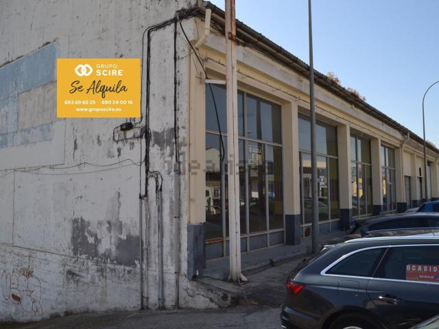 Local, Plasencia
