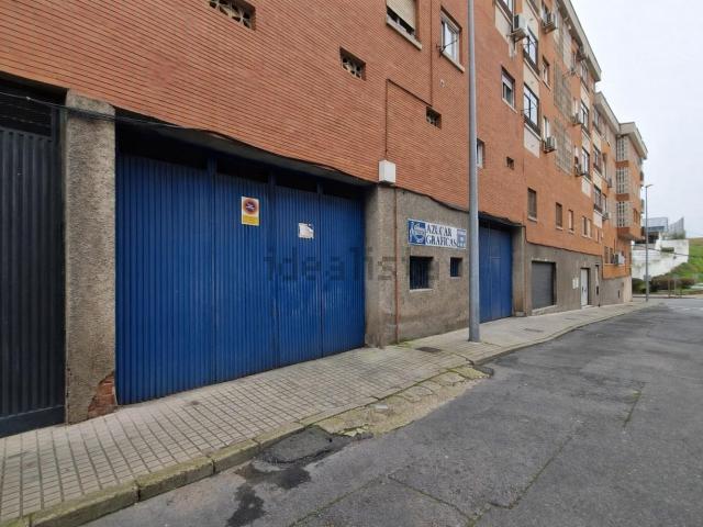 Local, Plasencia
