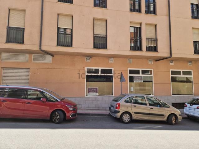 Local, Plasencia