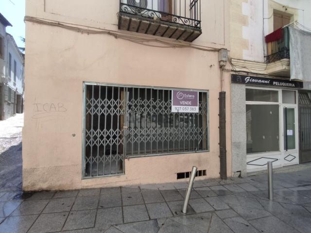 Local, Plasencia