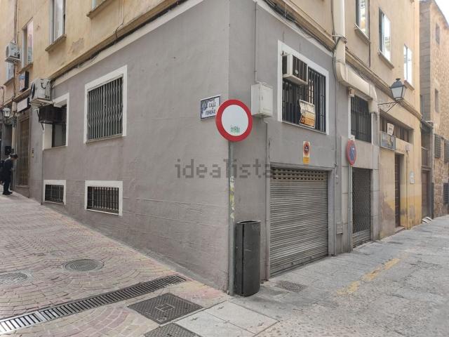 Local, Plasencia